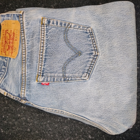 Levi's 501 Jeans - Picture 13 of 15